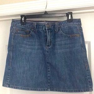 Tommy Hilfiger skirt.